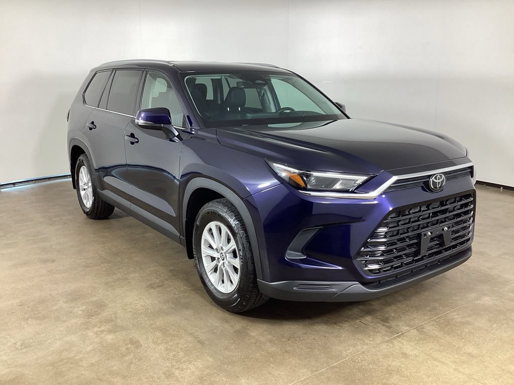 Used 2024 Toyota Grand Highlander AWD image 4