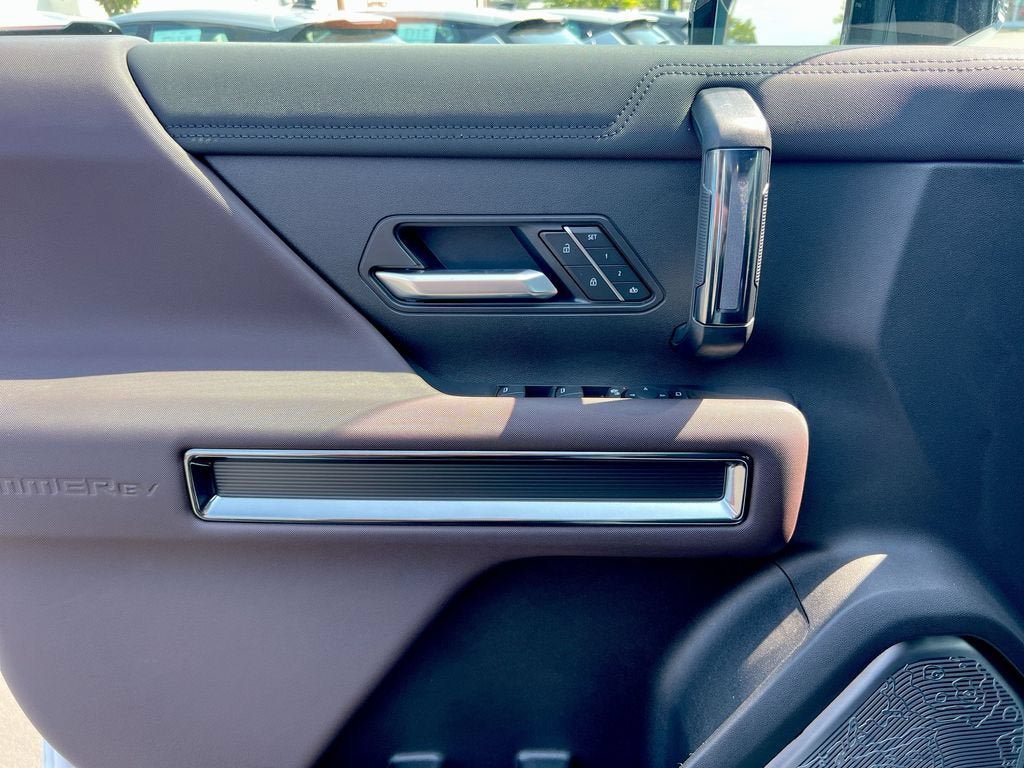 New 2026 GMC Hummer EV SUV AWD/4WD image 18