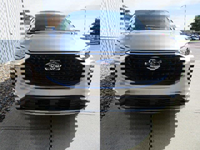 Used 2023 Ford Escape Active w/ Tech Pack #2 image 2