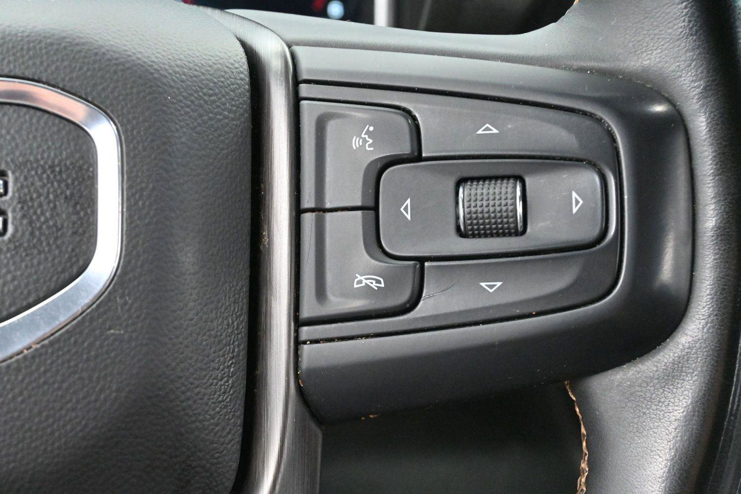 Used 2024 GMC Sierra 2500 AT4 w/ AT4 Premium Plus Package AWD/4WD image 19