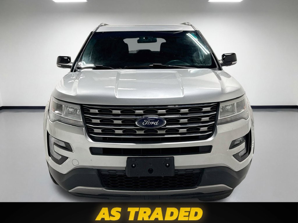 Used 2016 Ford Explorer XLT AWD/4WD image 2