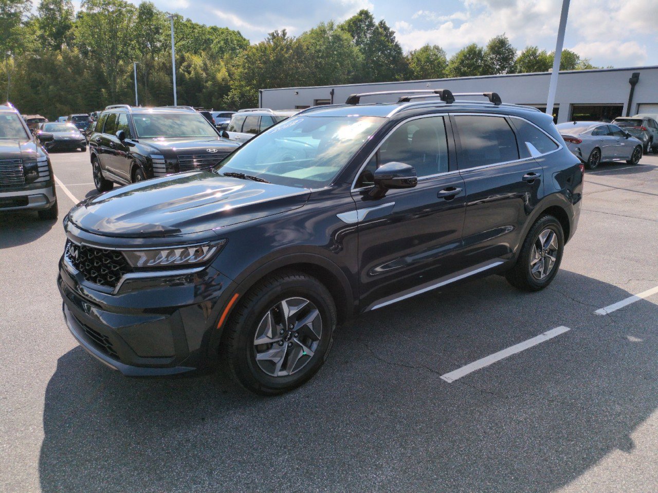 Used 2022 Kia Sorento S FWD image 3