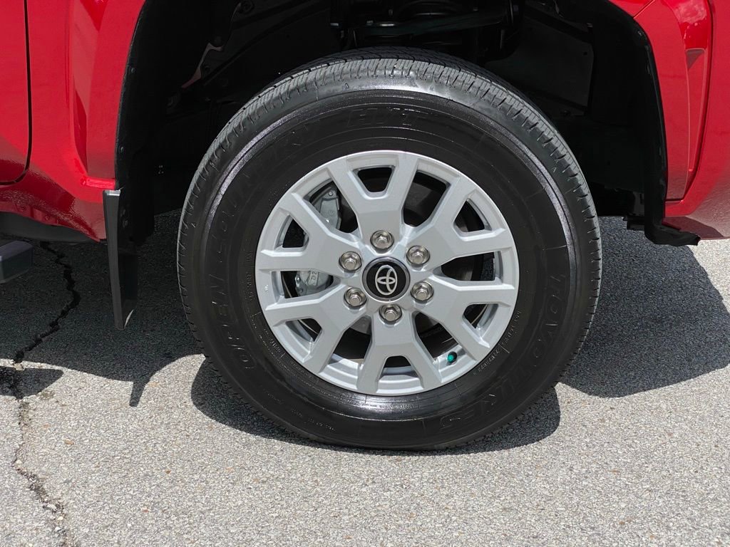 Used 2024 Toyota Tacoma SR RWD image 33