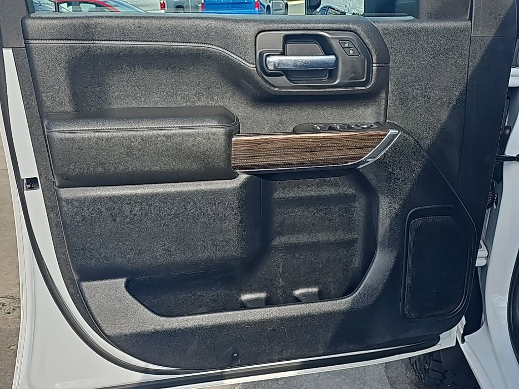 Used 2020 Chevrolet Silverado 2500 LT w/ Z71 Off-Road Package image 9