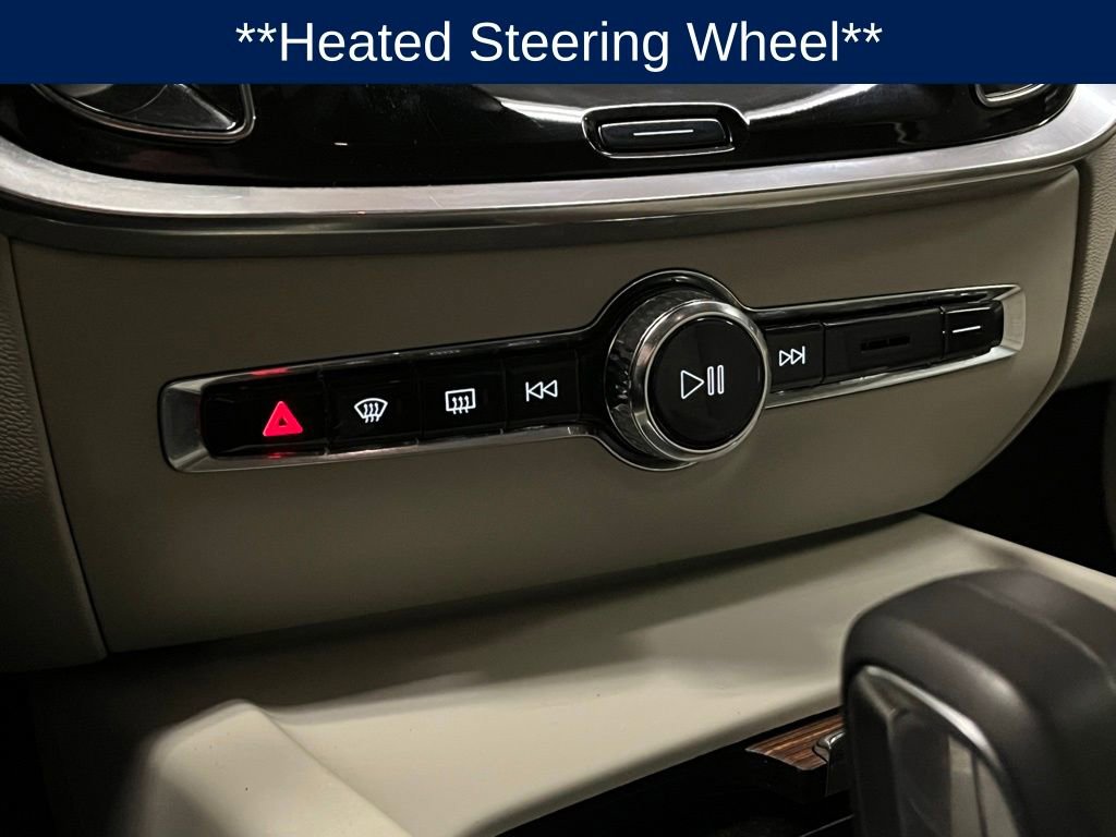 Used 2022 Volvo S60 B5 Momentum w/ Premium Package image 10