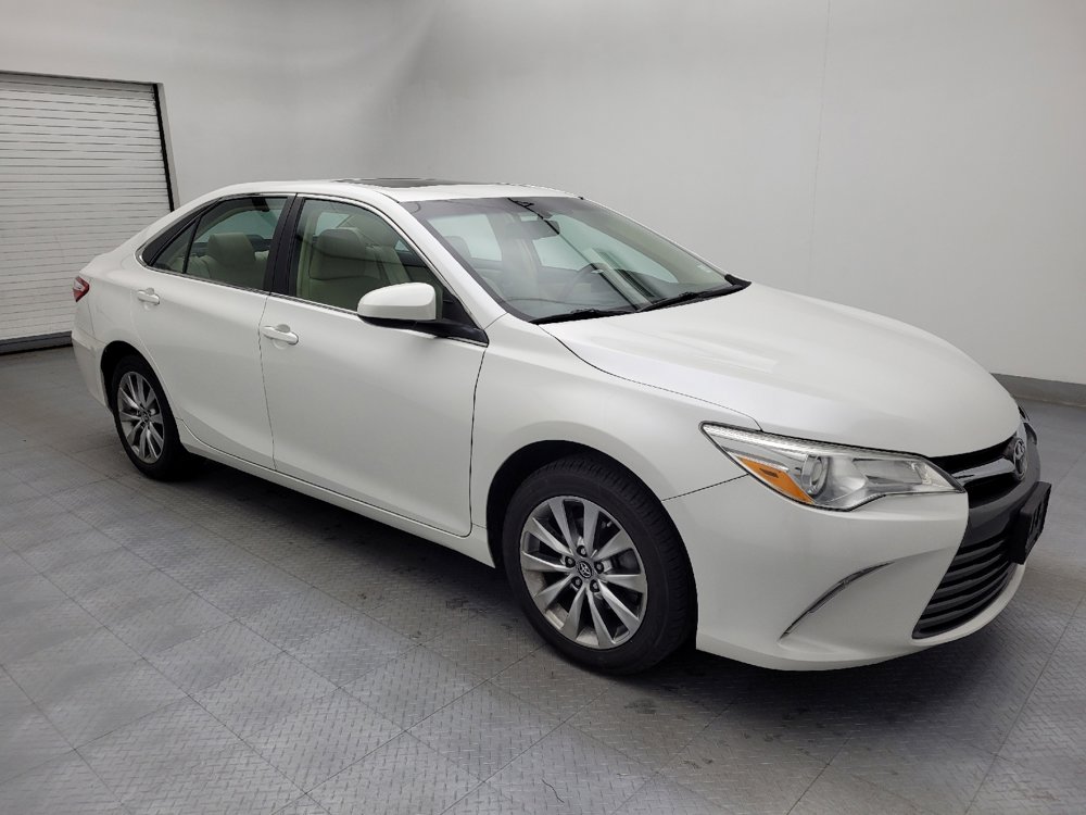 Used 2017 Toyota Camry XLE w/ Moonroof Package image 11