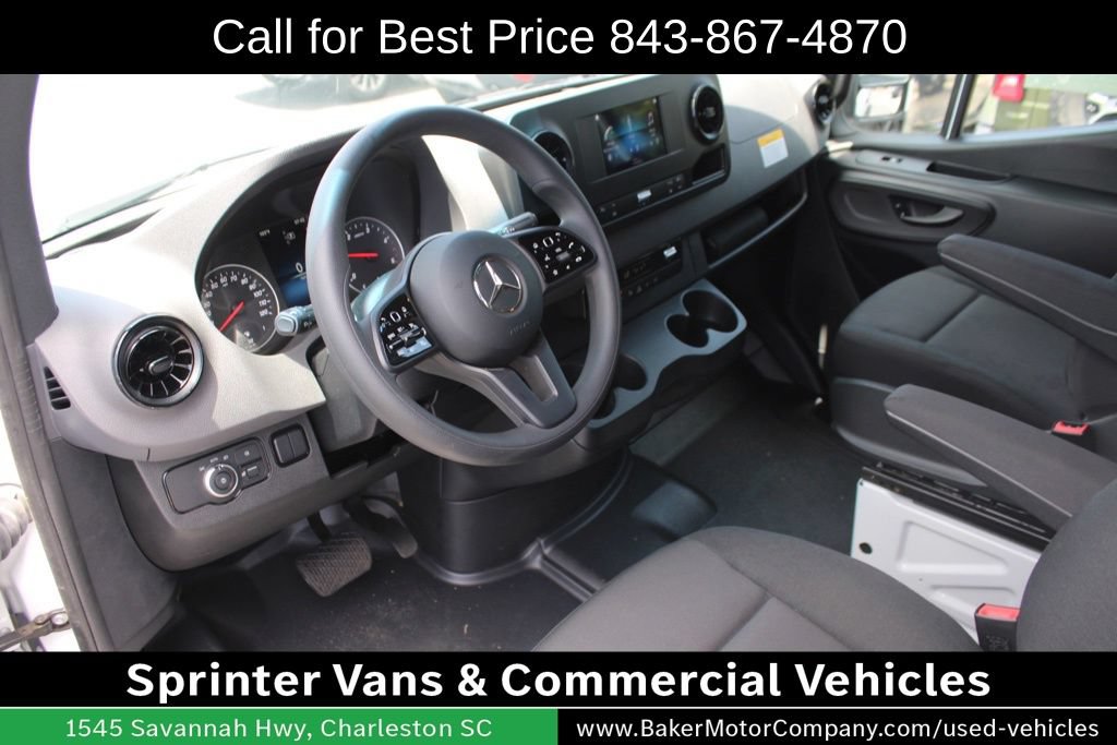 Used 2024 Mercedes-Benz Sprinter 2500 image 5