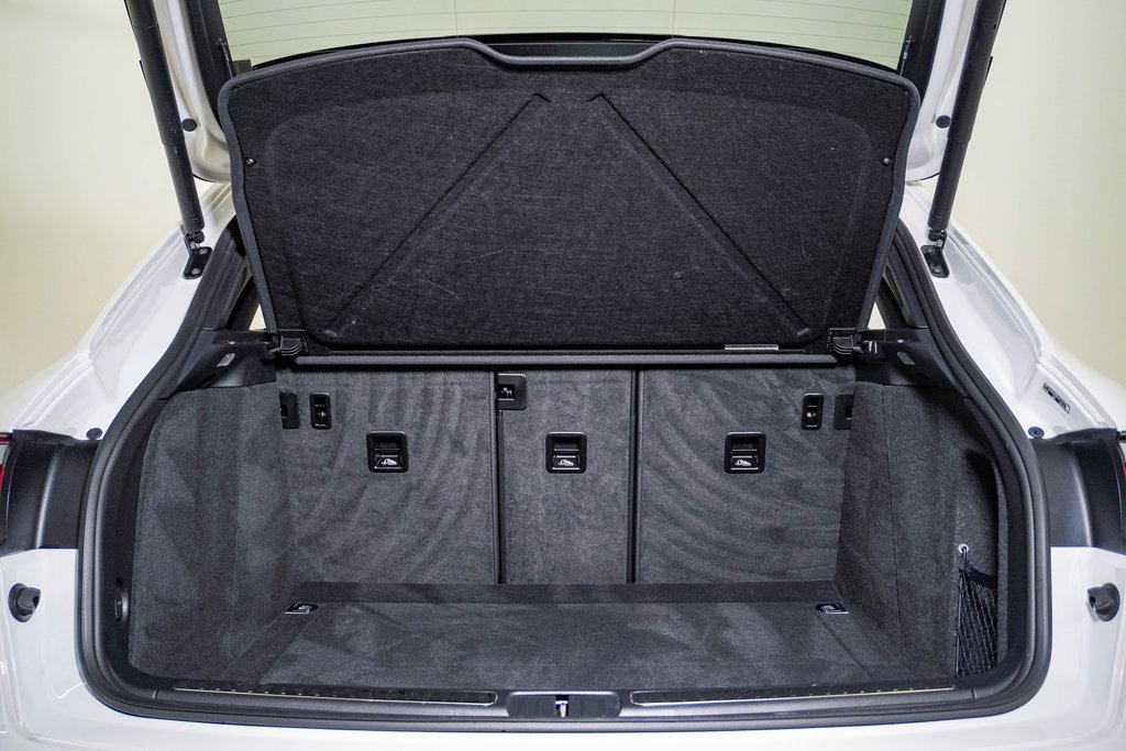 Certified 2025 Porsche Macan image 27