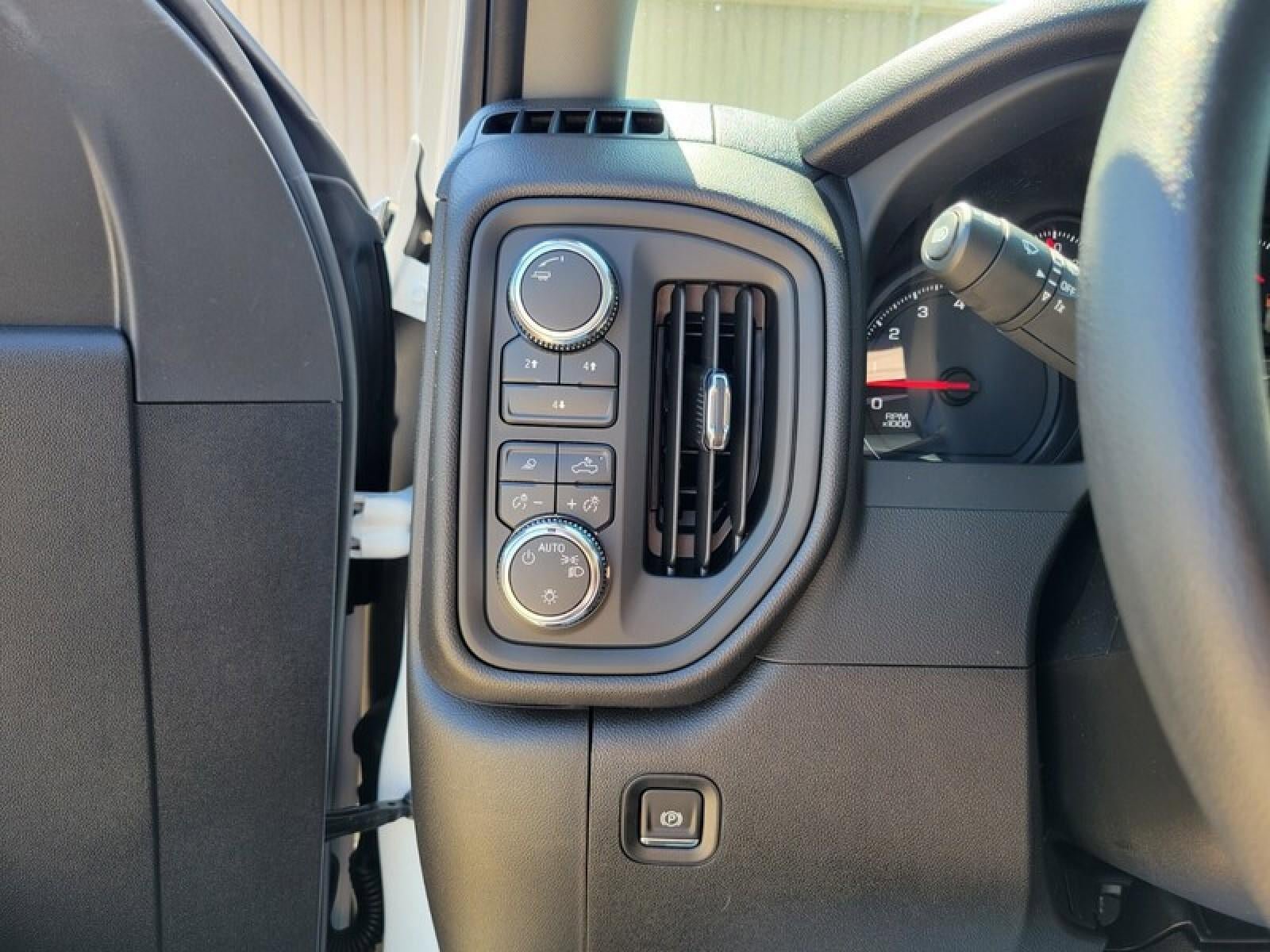 New 2026 GMC Sierra 2500 Pro w/ 1SA Pro Safety Plus Package AWD/4WD image 12