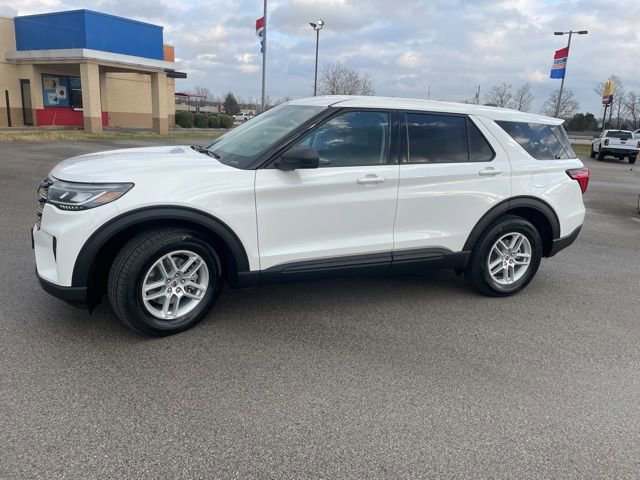 New 2026 Ford Explorer Active image 4