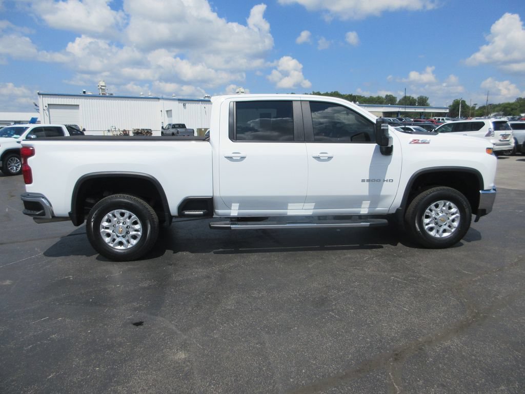 Certified 2022 Chevrolet Silverado 2500 LT w/ Convenience Package AWD/4WD image 5