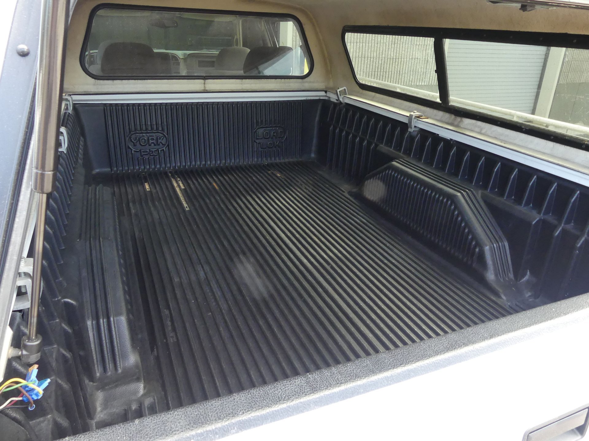 Used 2000 Chevrolet Silverado 3500 2WD Crew Cab image 88