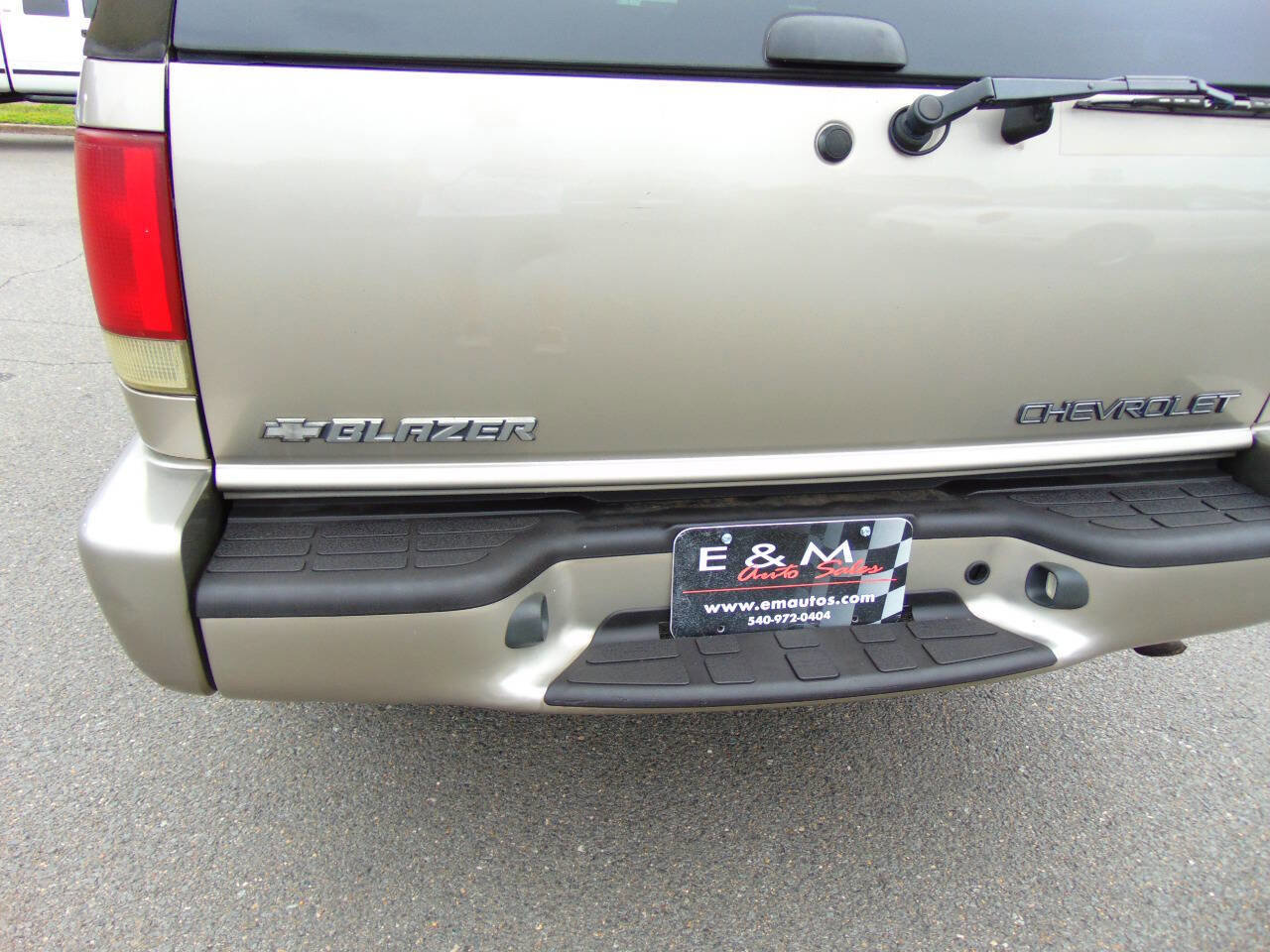 Used 2002 Chevrolet Blazer LS w/ Preferred Equipment Group image 32