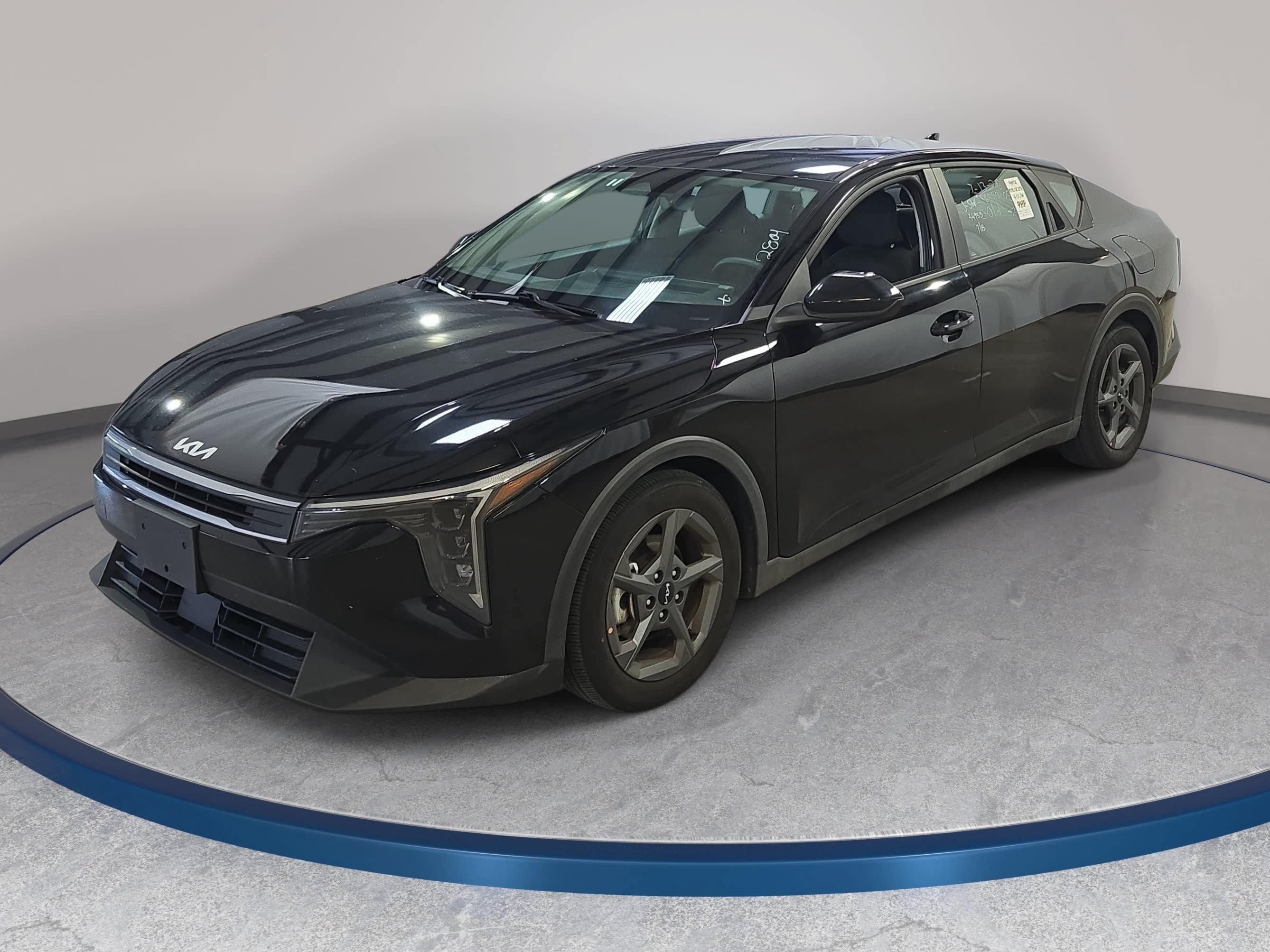 Used 2025 Kia K4 FWD image 1