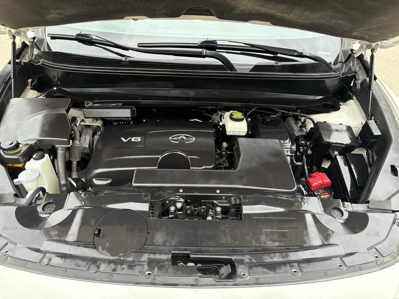 Used 2017 INFINITI QX60 FWD w/ Deluxe Technology Package image 40