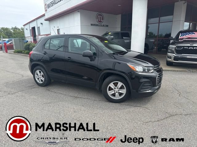 Used 2020 Chevrolet Trax LS FWD image 1
