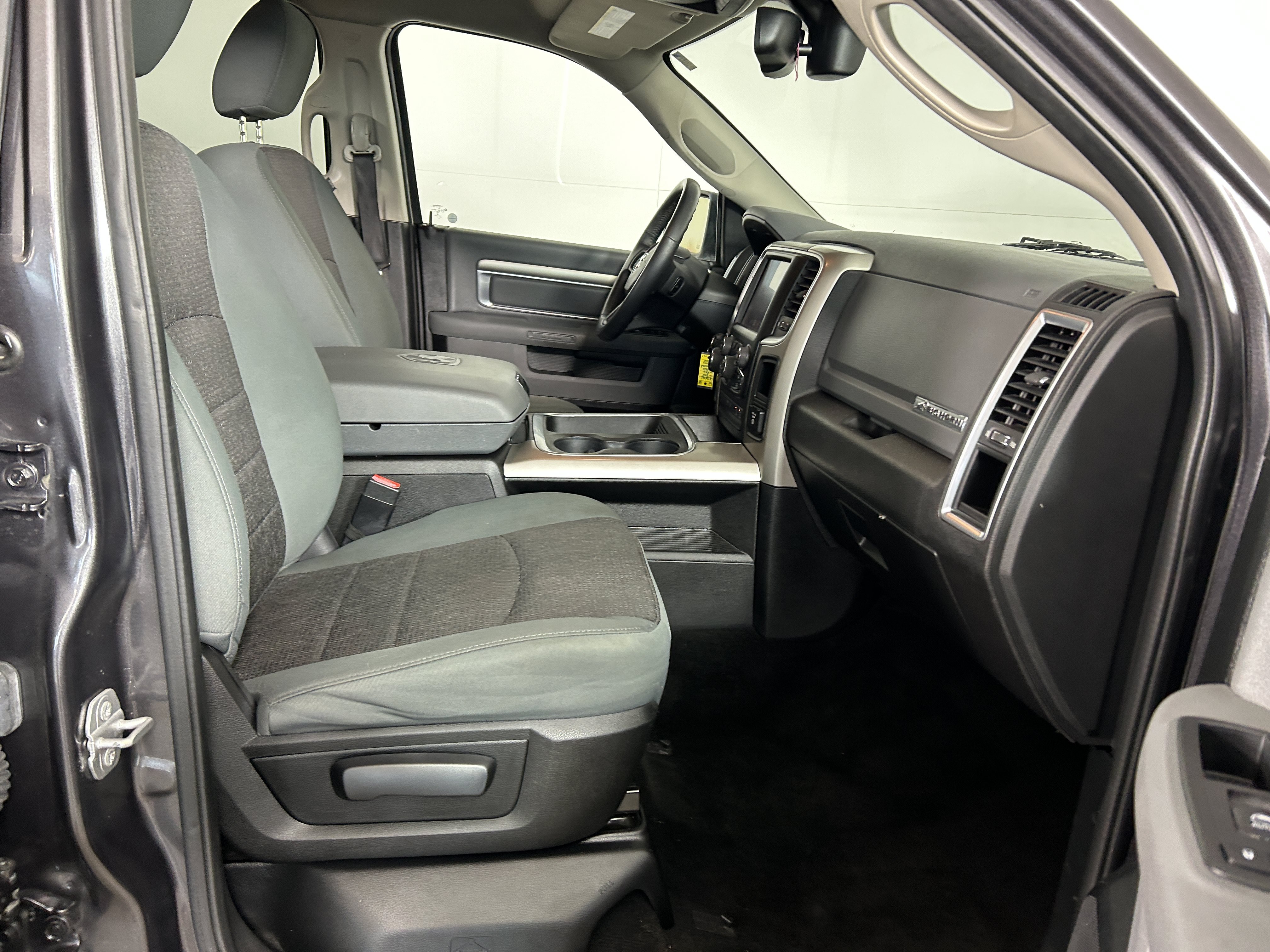 Used 2017 RAM 1500 Big Horn AWD/4WD image 27