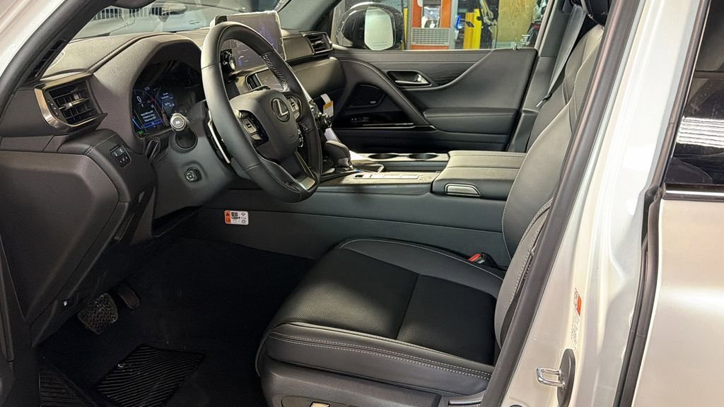 New 2026 Lexus LX 700h Luxury AWD/4WD image 25