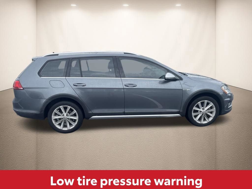 Used 2017 Volkswagen Golf Alltrack S AWD/4WD image 12
