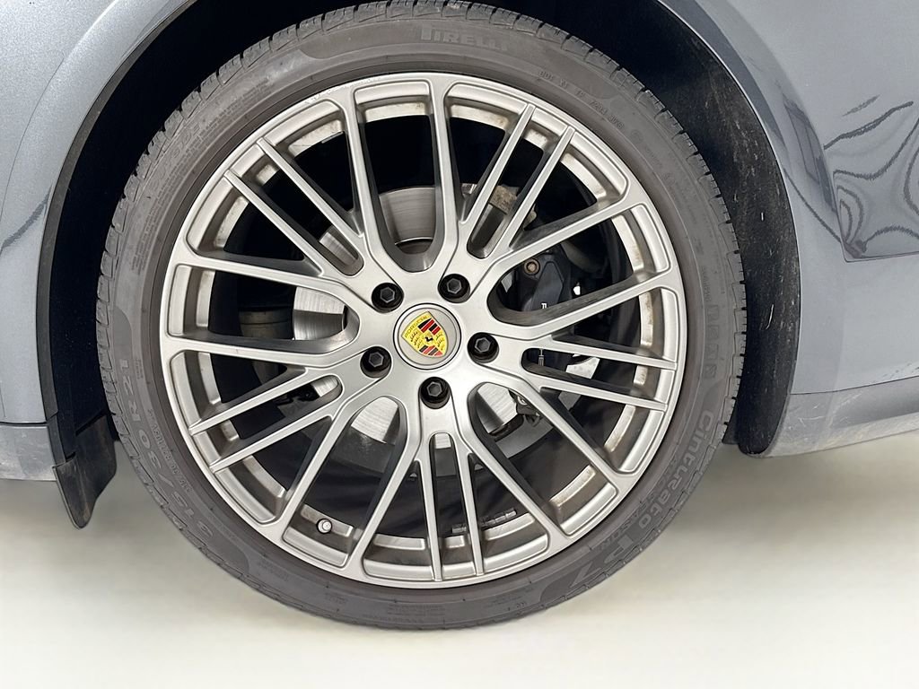 Certified 2023 Porsche Panamera Platinum Edition image 35