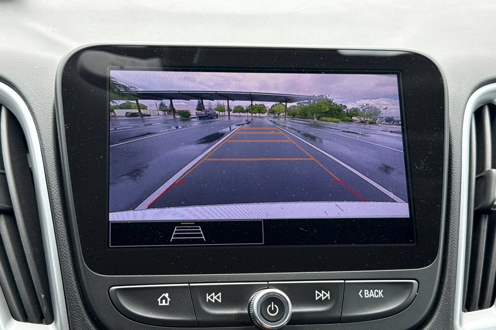 Used 2023 Chevrolet Malibu LT FWD image 27