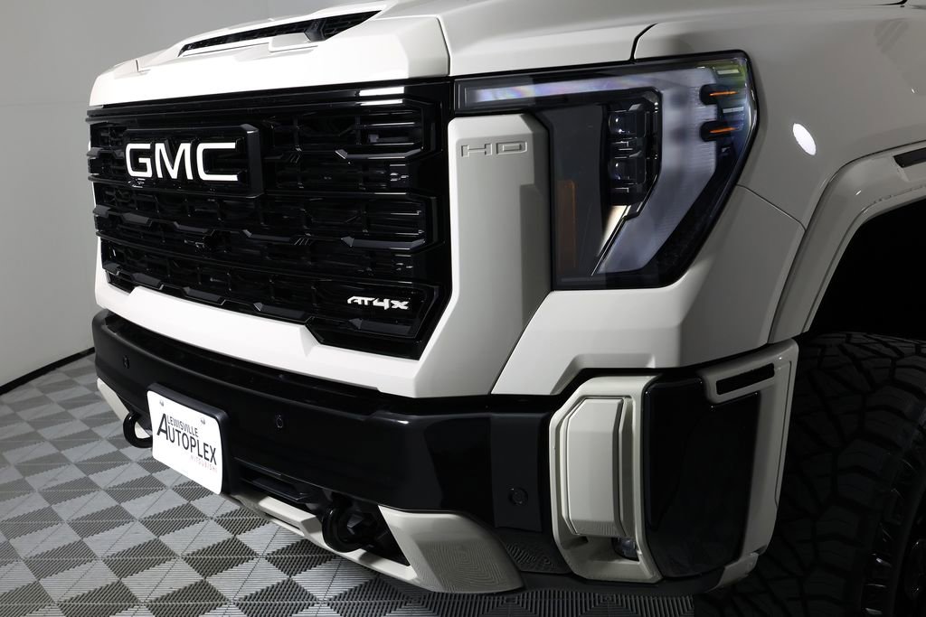 Used 2026 GMC Sierra 2500 AT4X image 41