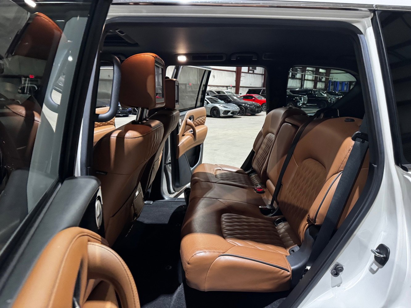 Used 2021 INFINITI QX80 Sensory w/ All-Season Package image 16