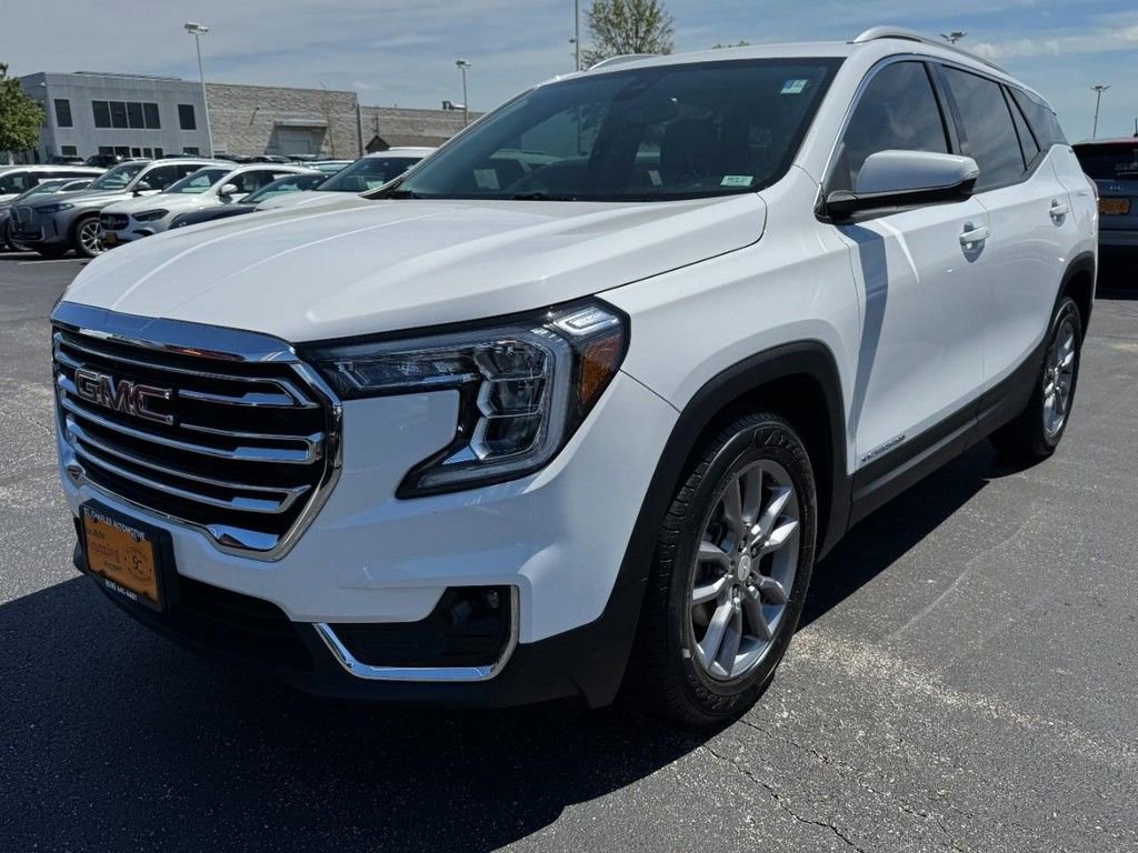 Used 2022 GMC Terrain SLT image 8