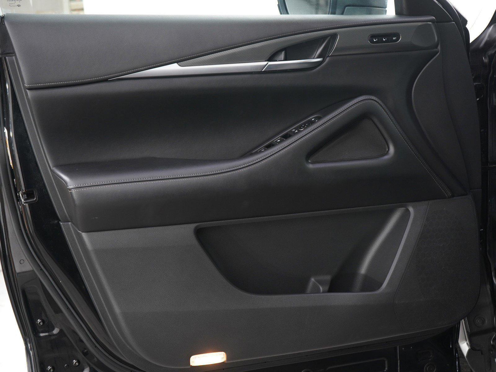 Used 2023 INFINITI QX60 Luxe image 22