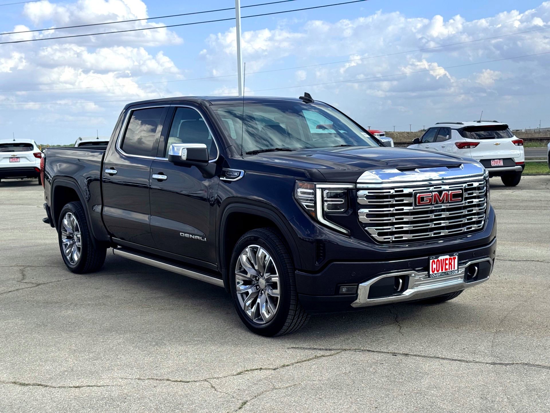 Used 2024 GMC Sierra 1500 Denali w/ Denali Reserve Package AWD/4WD image 5