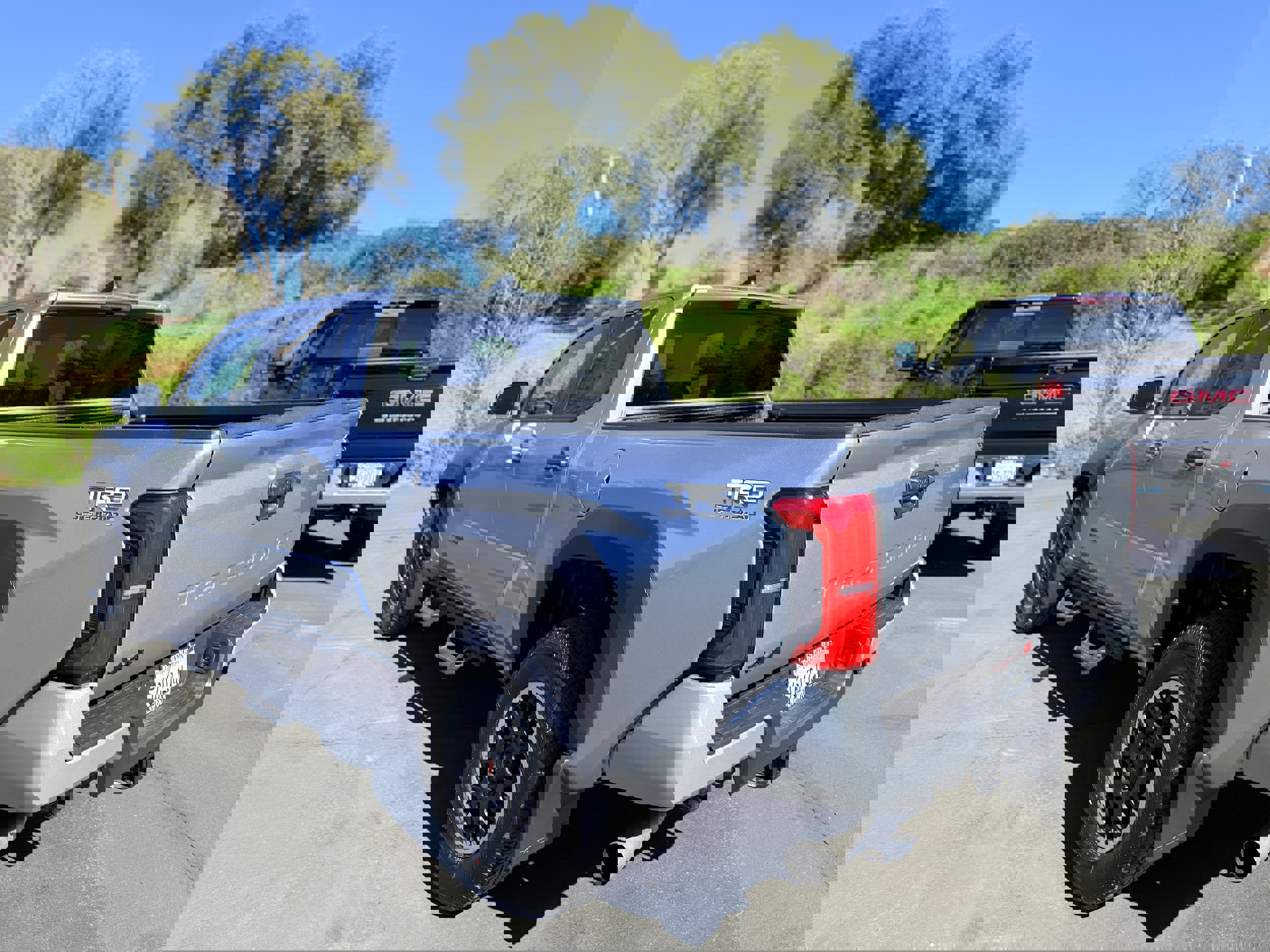 Used 2025 Toyota Tacoma TRD Off-Road image 8