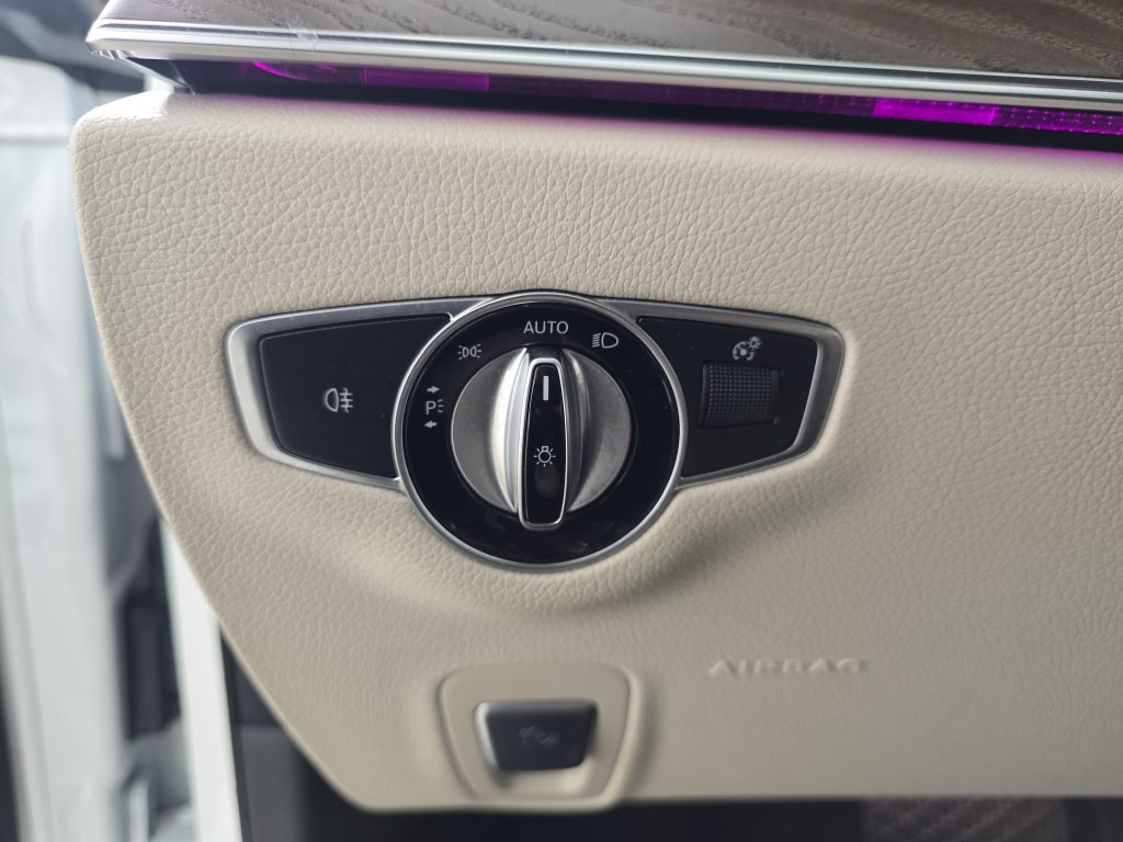 Used 2021 Mercedes-Benz E 350 4MATIC Sedan image 29