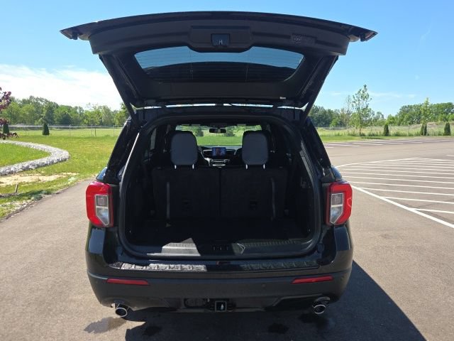 Used 2022 Ford Explorer ST-Line w/ Class IV Trailer Tow Package AWD/4WD image 10