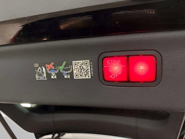 Used 2024 Mercedes-Benz EQS 450+ SUV image 10