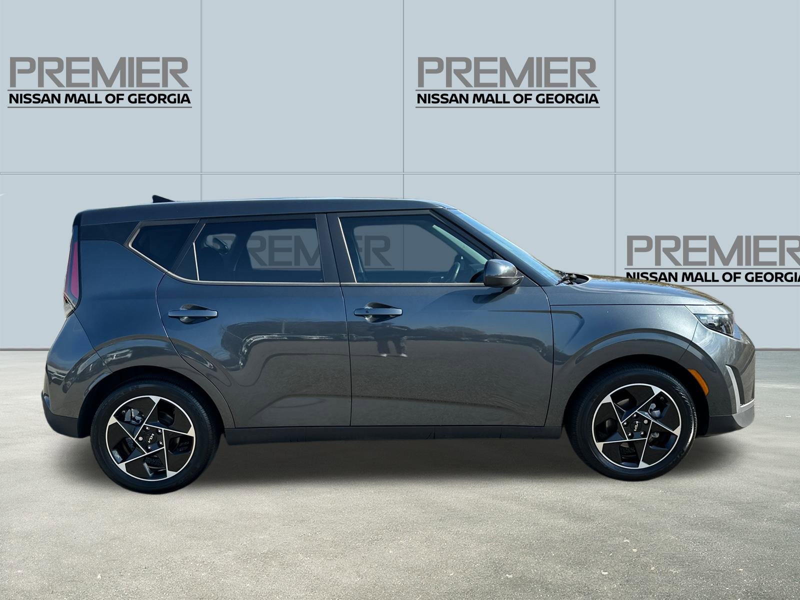 Used 2024 Kia Soul EX image 4