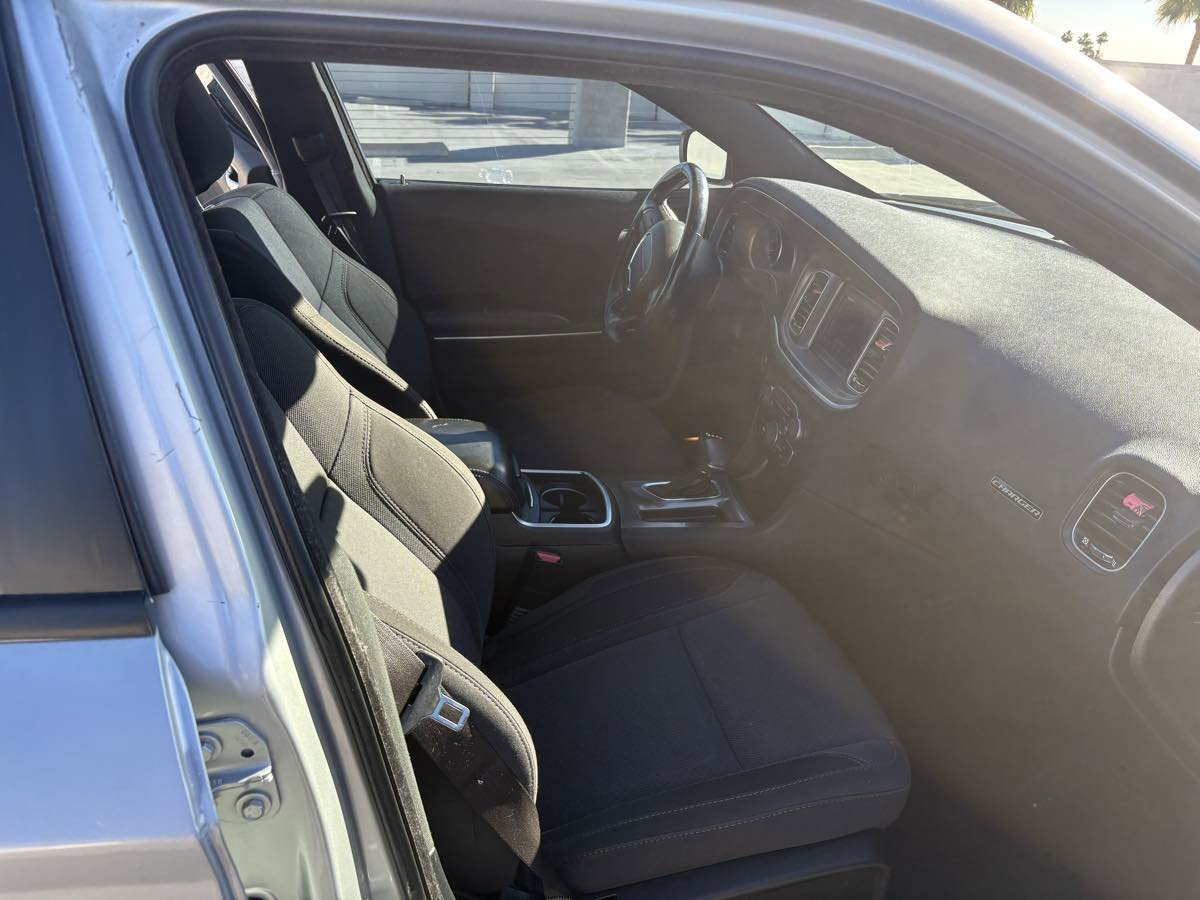 Used 2019 Dodge Charger SXT image 11