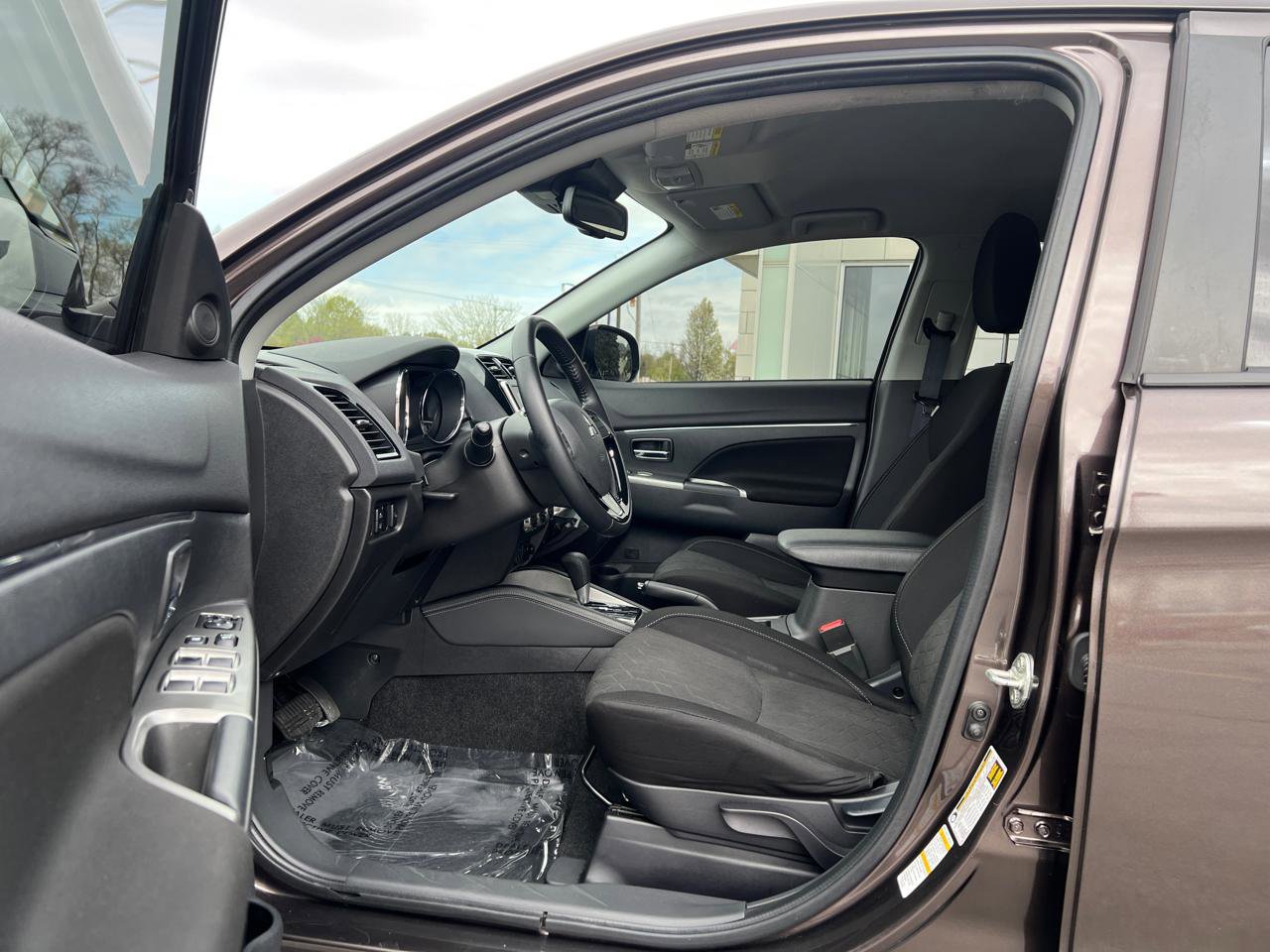 Used 2021 Mitsubishi Outlander Sport SE AWD/4WD image 14