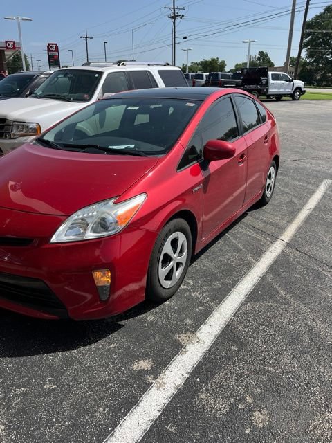 Used 2014 Toyota Prius Four w/ Solar Roof Package FWD image 2
