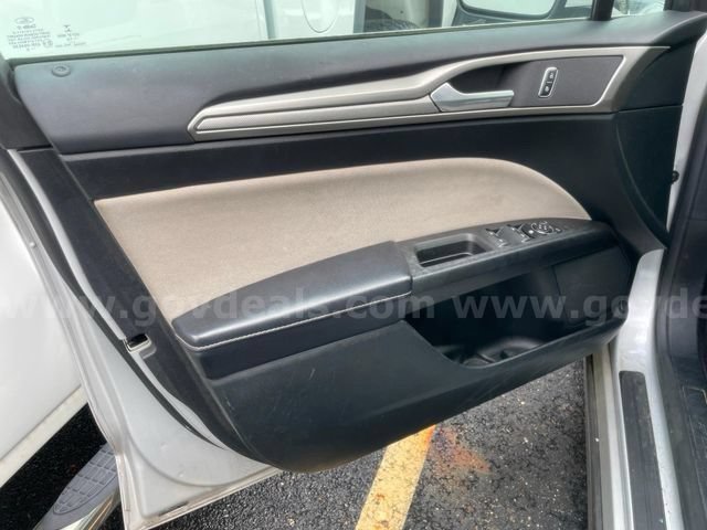 Used 2017 Ford Fusion S FWD image 10