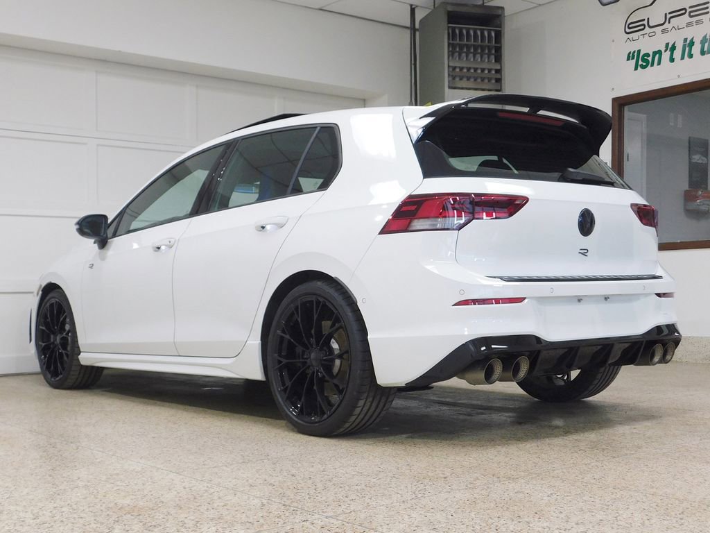 Used 2025 Volkswagen Golf R Black Edition image 6