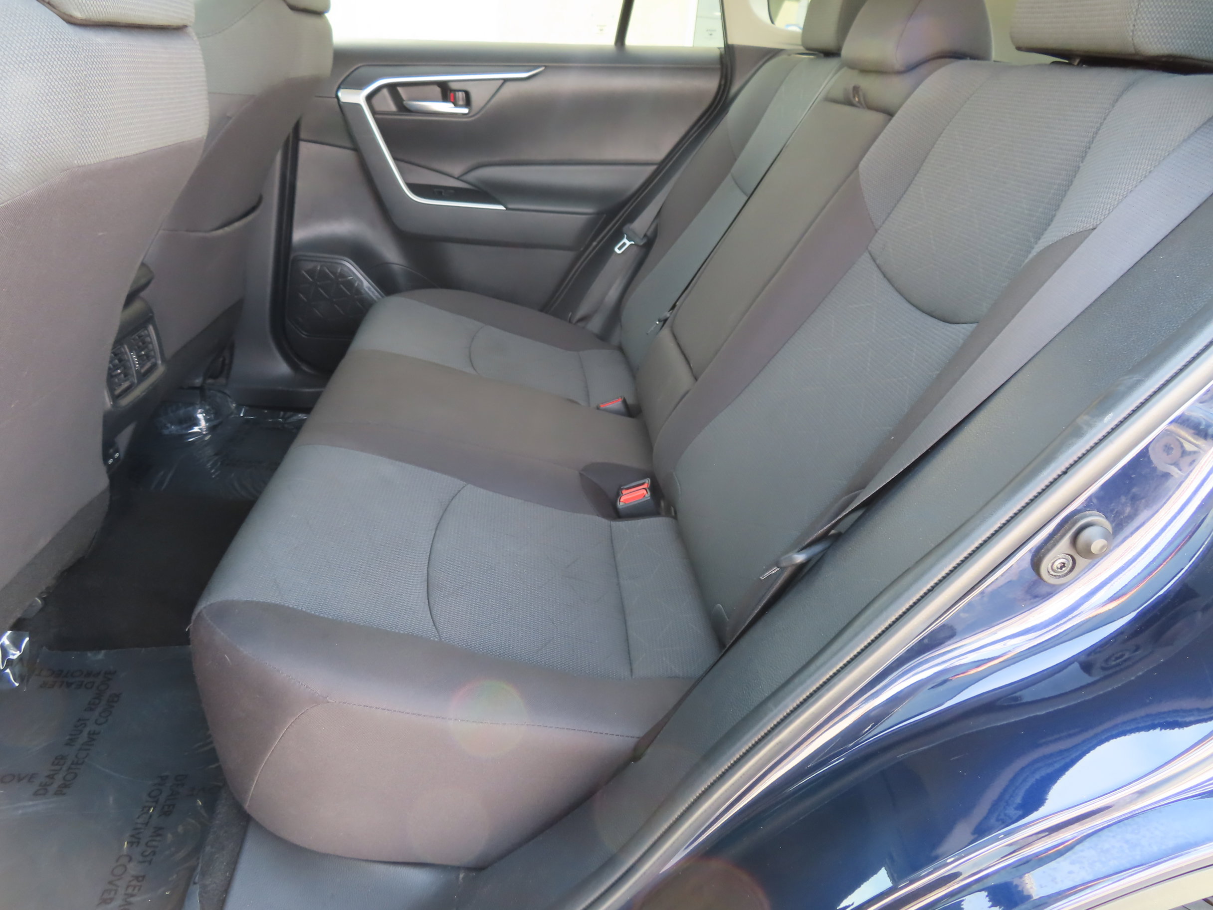 Used 2024 Toyota RAV4 XLE FWD image 12