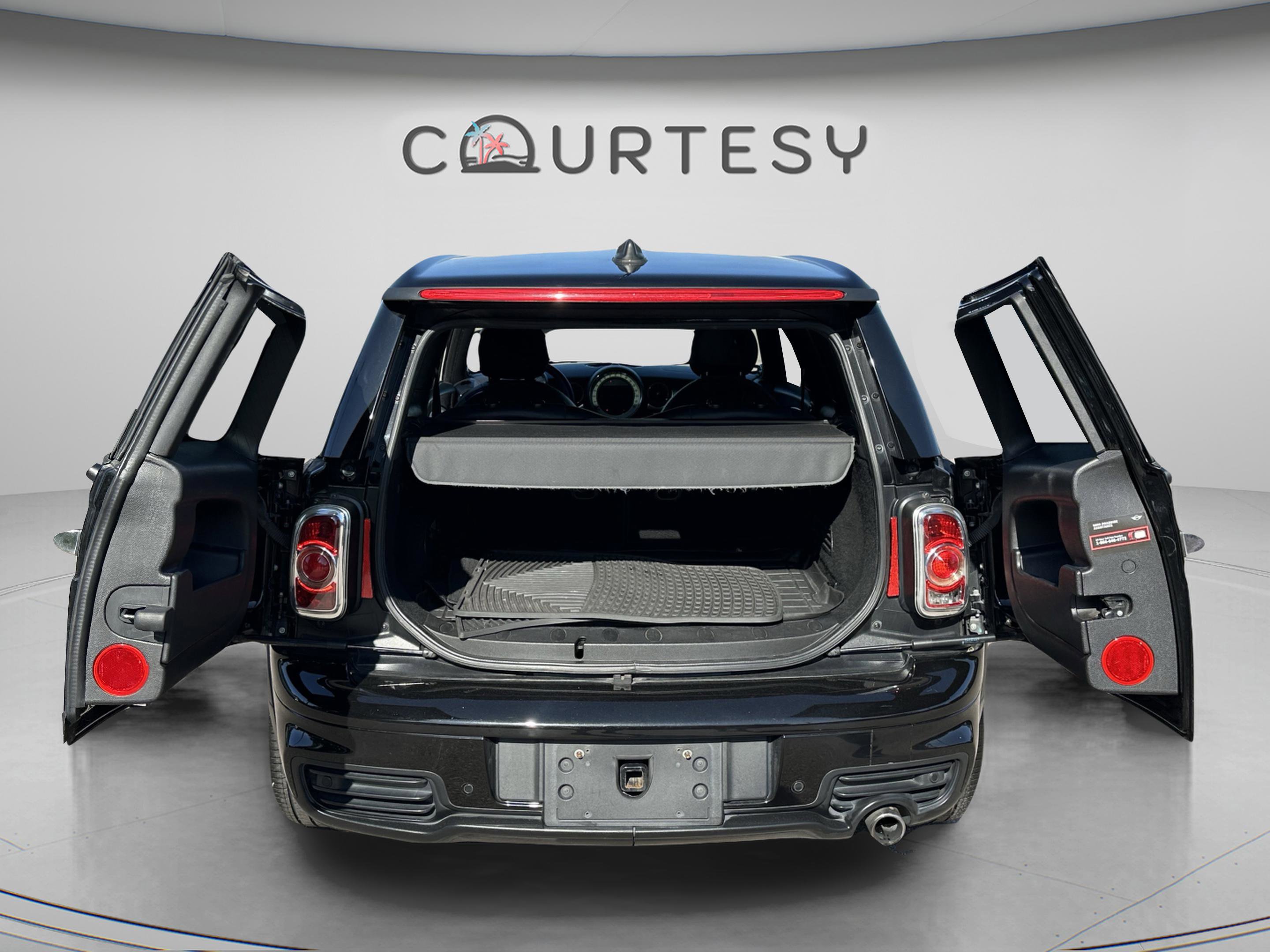 Used 2014 MINI Cooper Clubman FWD image 9