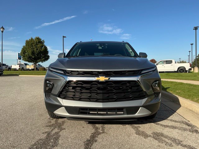 New 2025 Chevrolet Blazer LT w/ Convenience Package AWD/4WD image 8