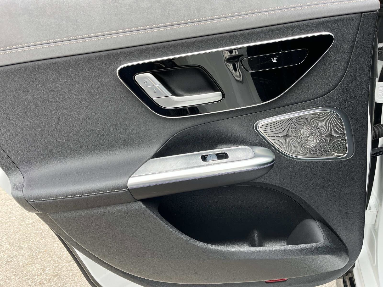 Certified 2023 Mercedes-Benz EQE 500 4MATIC Sedan image 16