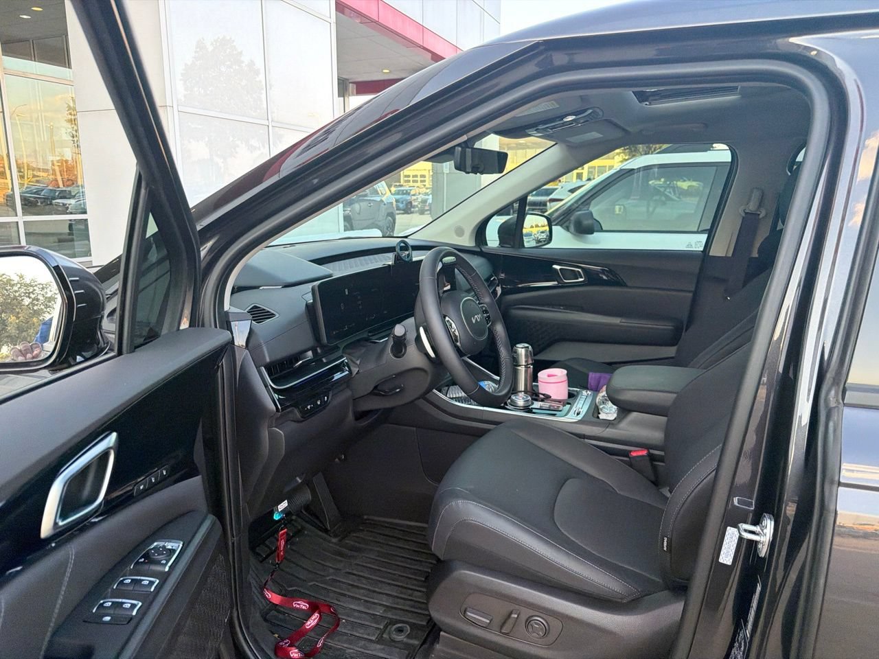 Used 2026 Kia Carnival SX Prestige FWD image 10