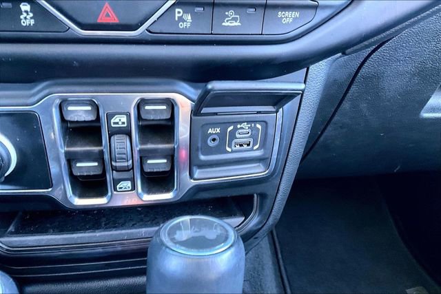 Used 2022 Jeep Wrangler Unlimited Sahara w/ Cold Weather Group image 32