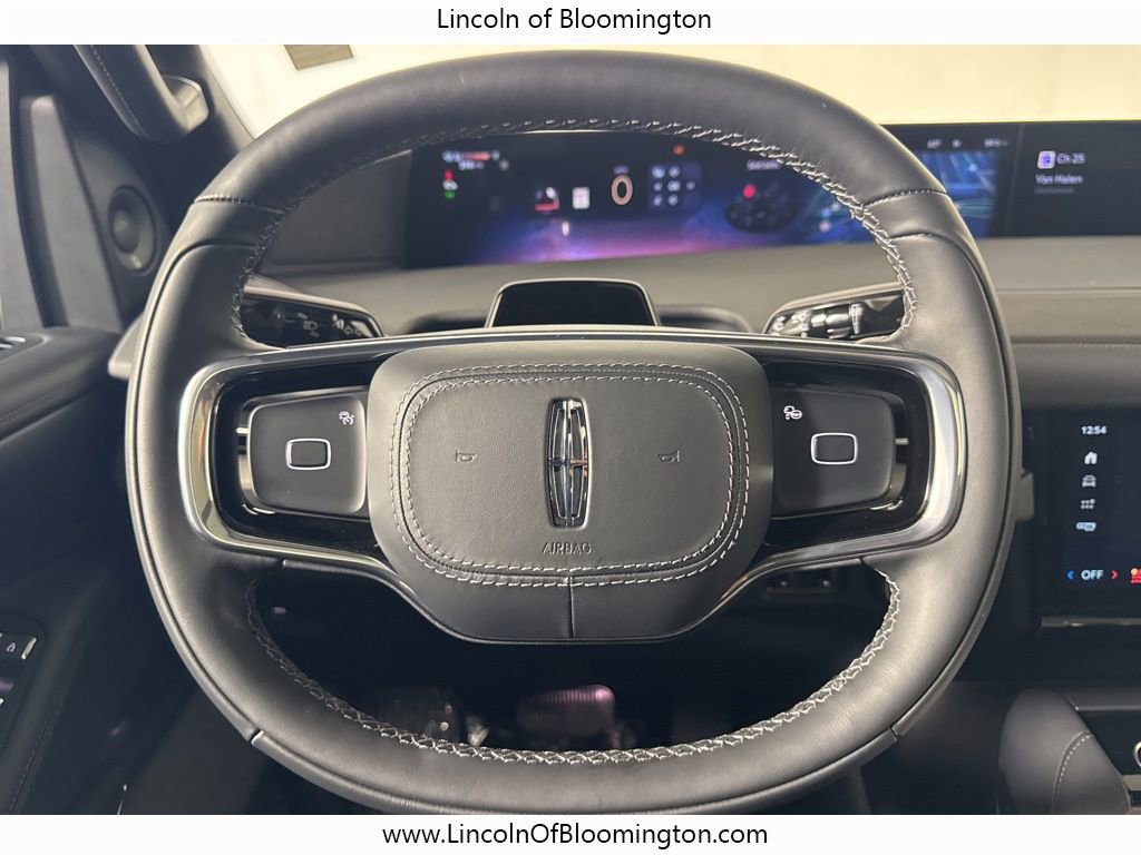 New 2025 Lincoln Navigator L Reserve w/ Jet Appearance Package image 28