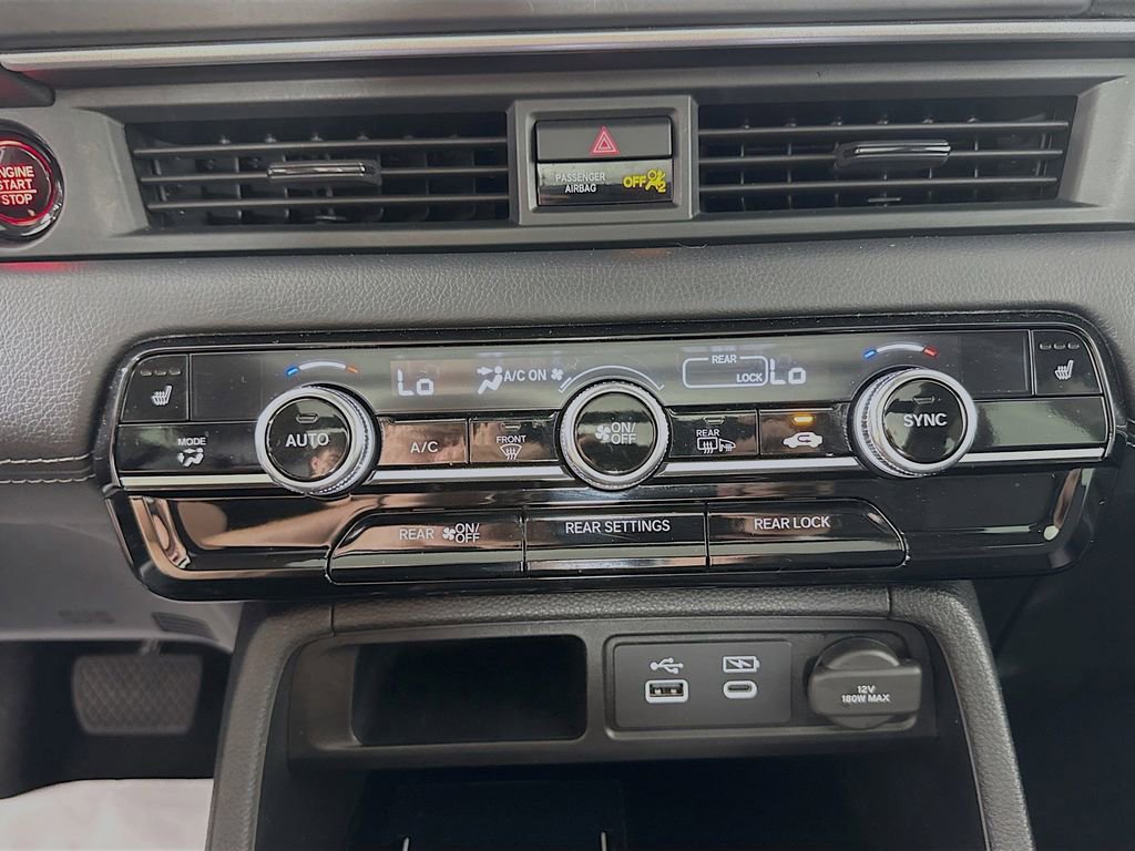 Certified 2023 Honda Pilot Touring image 14