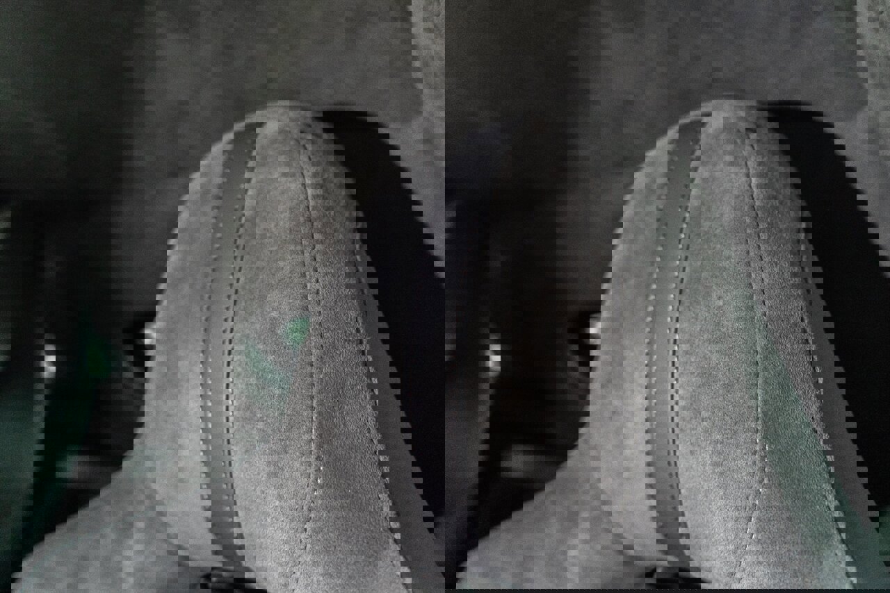 Used 2023 Aston Martin V8 Vantage Coupe image 27