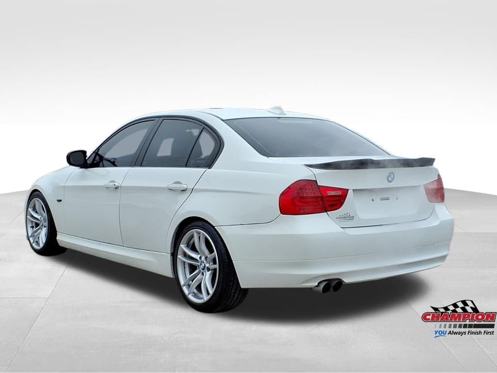 Used 2011 BMW 328i xDrive Sedan image 7